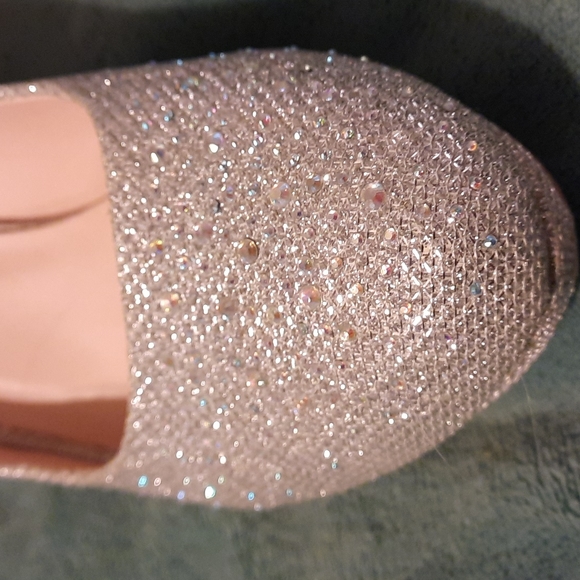 New Bonnilel Rhinestone Silver 4 in Heels, .50 Toe Lift, Rounded Toe, Size 8M. - Picture 9 of 10